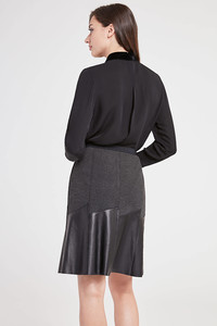 E90HF307_BECKY_SKIRT_CHARCOAL_RA_4.jpg