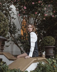 ELLE-Australia-Kerryn-Paasila-bChristopher-Ferguson-1-2.jpg