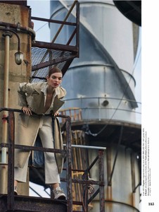 Elle_Australia_March_2017_FreeMags.cc__dragged_-page10.jpg