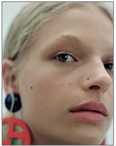 Frederikke-Sofie-by-Dario-Catellani-for-Vogue-Italia-September-2017-5.thumb.jpg.a8e88272731c0f02cb9cf31a821f9a32.jpg
