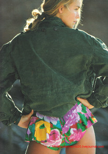 Jette_Feurer_Elle_France_August_6th_1984_05.thumb.jpg.961c7f4c8f4d558f8c7eb3fa1aa15793.jpg