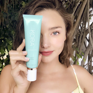 KORA_MK_wFoamingCleanser_Sep17_4889_1024px_1024x1024.thumb.png.a7810a29ff64c9615aed95b07ce7d39d.png