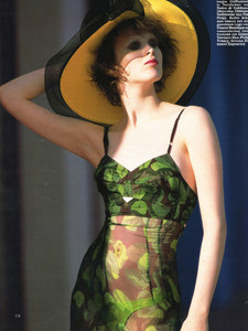 Karen_Feurer_Marie_Claire_Germany_June_1997_05.thumb.jpg.66d41285c3c6b715cce33c8aedc7e9bc.jpg