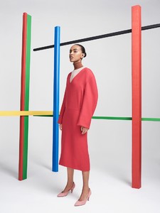 Kinfolk-Magazine-Fall-Winter-2017-Alewya-Demmisset-by-Zoltan-Tombor-1-2.jpg