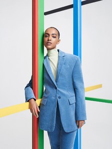 Kinfolk-Magazine-Fall-Winter-2017-Alewya-Demmisset-by-Zoltan-Tombor-4.jpg