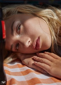 LARGE06-2.jpg