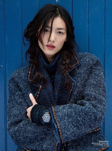 Liu-Wen-ELLE-China-September-2017-Editorial04.thumb.jpg.c5e7a08d3e323c2c1bd6f63bee8fa4f5.jpg