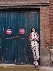 Liu-Wen-ELLE-China-September-2017-Editorial05.thumb.jpg.41bb318d89a5d50a37816be968f07ab1.jpg