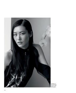 Liu-Wen-T-Magazine-Singapore-September-2017-Cover-Editorial10.jpg
