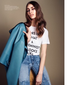 Marine-Deleeuw-Harpers-Bazaar-Latin-America-September-2017-Beauty-Editorial04.thumb.jpg.846246a4539f3abbcf48a005a82412b4.jpg