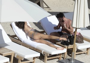 Nabilla-Benattia-Sexy-Topless-3-fgro.jpg