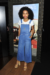 PicturePub_Yara_Shahidi_002.jpg