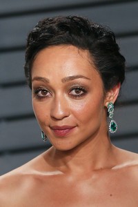 Ruth-Negga--2017-Vanity-Fair-Oscar-Party--18.jpg