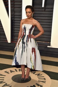 Ruth-Negga--2017-Vanity-Fair-Oscar-Party--22.jpg