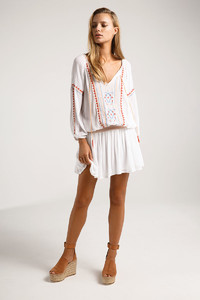 SB1056_DREAMWEAVER_EMBROIDED_DRESS04.thumb.jpg.76578a7d2bb2588e7d154b181208ab16.jpg