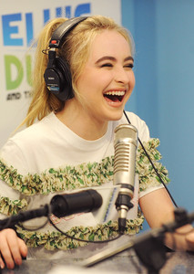 Sabrina_Carpenter-843328876.jpg