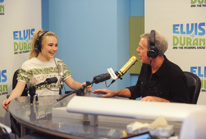 Sabrina_Carpenter-843328928.jpg