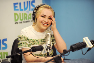Sabrina_Carpenter-843328936.jpg
