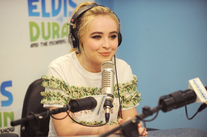 Sabrina_Carpenter-843329012.jpg