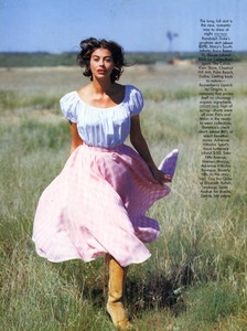 Snyder_Vogue_US_January_1991_07.thumb.jpg.72c5042a51026336bbe5dd7b224f40a7.jpg