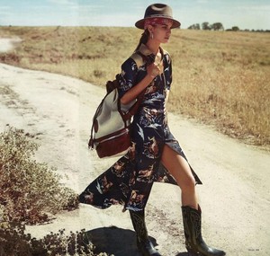 Telva-Magazine-October-2017-Gara-Arias-by-Jonathan-Segade-10.thumb.jpg.6cc30b09dad2d30446b660806f0e0208.jpg