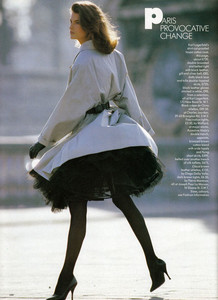 Vogue-_UK-3-1987_0004.thumb.jpg.1b283b56aa446f03305e1c83ac4e7fd9.jpg