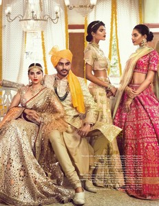 Vogue_India_September_2017-18.jpg