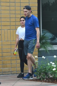 ariel-winter-going-to-the-gym-in-la-91417-14.jpg