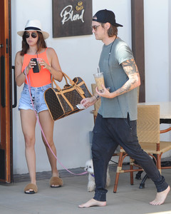 ashley-tisdale-bacara-resort-amp-spa-in-santa-barbara-september-9-32-pics-20.jpg