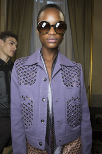 bottega-veneta-bks-m-rs18-8231.thumb.jpg.f3f25864a1a81f46fffa2d42043a5f0e.jpg