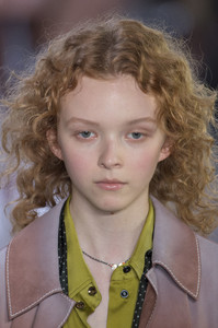 bottega-veneta-clpa-rs18-6504.thumb.jpg.abb67e611ecfde6e7283c3f9c02b90b3.jpg