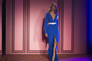 brandon-maxwell-clp-rs18-2939.thumb.jpg.2cca1a3e64dae22fbb9272d74d6465ac.jpg