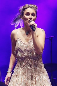 clare-bowen-performs-live-at-the-enmore-state-theatre-in-sydney-07-09-2017-1.jpg