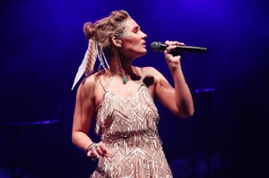 clare-bowen-performs-live-at-the-enmore-state-theatre-in-sydney-07-09-2017-14.jpg