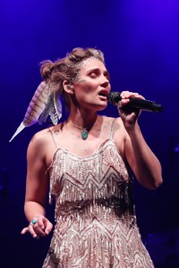 clare-bowen-performs-live-at-the-enmore-state-theatre-in-sydney-07-09-2017-15.jpg