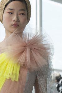delpozo-clp-rs18-0756.thumb.jpg.34acf6460133350061b3e43ba5f7df09.jpg