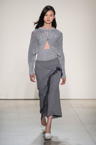 dion-lee-rs18-1375.thumb.jpg.48ce6b9605370502f81c116450efbbd3.jpg