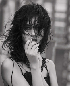 diva-vogue-italia-september-2017_1.jpg