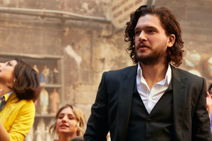 dolce-and-gabbana-kit-harington-the-one-for-men-ad-campaign-backstage1.thumb.jpg.c9110b74814a2703b9b71c5e097c11a5.jpg