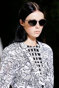 edie_balenciaga_ss14_vogue_3.thumb.JPG.f7eeb139f7fb51b270becf00f7d1f65e.JPG