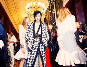 edie_balmain_ss14_vogue_5.thumb.JPG.b84664fd3cc9c0c6abc5b29af97317fa.JPG