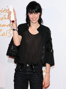 edie_bfa_2dec13_dailymail.thumb.JPG.5b7d9cdfabf03781135b0c9113b10fe7.JPG