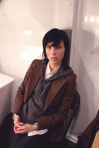 edie_burberry_ss14_crash.thumb.JPG.1ca3ef131ea5b34560d66a2383c8d315.JPG