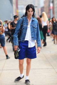 edie_calvin_klein_ss14_coolhunt.thumb.jpeg.559ae70268f1d274687237bc295bb6b3.jpeg