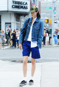 edie_calvin_klein_ss14_disneyrollergirl.thumb.jpeg.34c89823bfc26df0810759eba61cbfce.jpeg