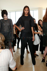 edie_calvin_klein_ss14_style_1.thumb.jpg.e58052430b0f557cfb09e80c0aca34bc.jpg