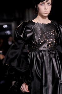edie_giles_aw13_vogue_2.thumb.jpeg.512d4121b90a3567d02290ac00b8b26c.jpeg