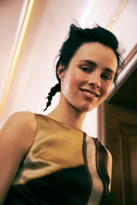 edie_giles_deacon_ss14_dazed.thumb.JPG.c8b1cab406304f3698c1be24f27da743.JPG