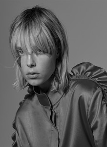edie_glamour_paris_dec16_jan17_lundlund_2.jpg