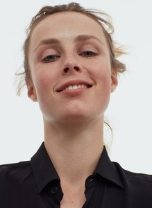 edie_glamour_paris_dec16_jan17_lundlund_4.jpg